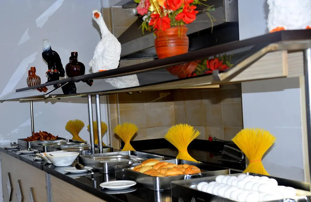 Muz Hotel-1